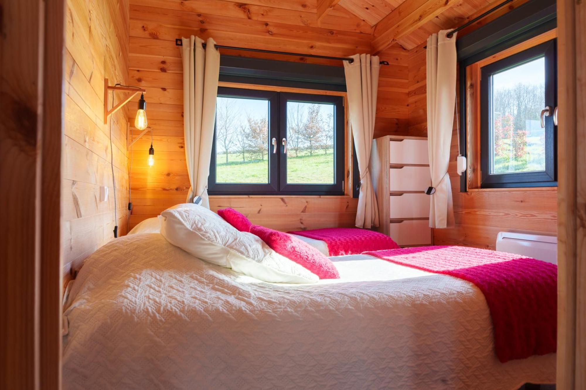 Le Chalet Du Crescent Saint-Germain-des-Champs Екстер'єр фото